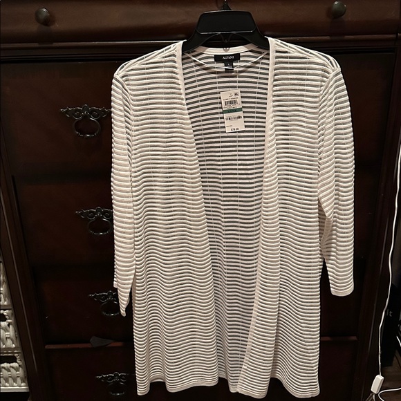 NWT Alfani White Striped Cardigan, Large - Picture 1 of 2
